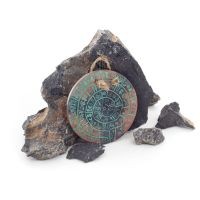 Δίσκος Φαιστού: Το άλυτο μυστήριο, Κρεμαστός μικρός 9εκ από αλάβαστρο, μινωικός πολιτισμός, επιτοίχιο, αρχαία Ελλάδα Πολυεστερικ