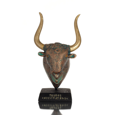 Minotaur: Queen Pasiphaes son, Bull head, bull head Bust, 19cm alabaster, Minoan culture Polyester 1 - grifon.se 