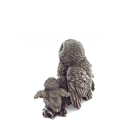 Owl or Glauca: the sacred bird, symbol of wisdom, prudence, with chicks 6cm Full body with Veronese Bronze Electrolysis Veronese