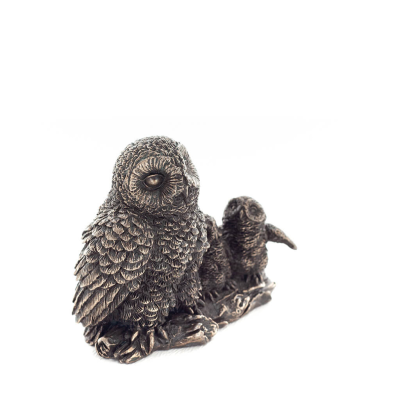 Owl or Glauca: the sacred bird, symbol of wisdom, prudence, with chicks 6cm Full body with Veronese Bronze Electrolysis Veronese