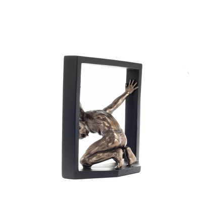 Kneeling Man in Frame 20.5cm Full-body statuette with Bronze Electrolysis by Veronese, Modern Decorative Veronese 3 - grifon.se 