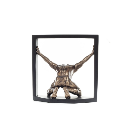 Kneeling Man in Frame 20.5cm Full-body statuette with Bronze Electrolysis by Veronese, Modern Decorative Veronese 4 - grifon.se 