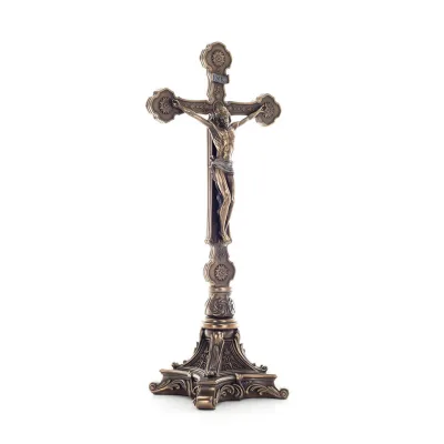 Jesu Kristi kors på en bas 33x15.5 cm helkroppsstaty med Veronese bronselektrolys Veronese 6 - grifon.se 