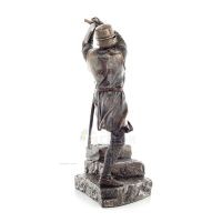 Knight on Stairs Holding Sword in Attack Stance 19.5x30.5cm Veronese Electrolytic Bronze Full Body Statue Veronese 4 - grifon.se