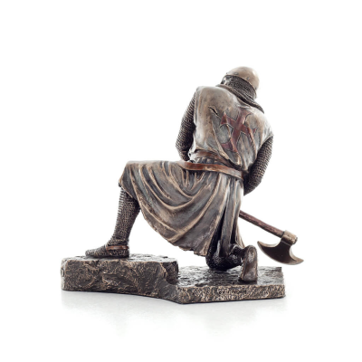 Riddare pÃ¥ knÃ¤ i fÃ¶rsvarsstÃ¤llning 20x17,5 cm Helkroppsstaty med Veronese Bronze Elektrolys Veronese 3 - grifon.se 