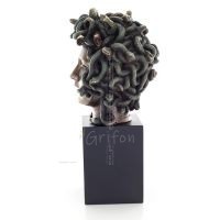 ÎœÎ­Î´Î¿Ï…ÏƒÎ±: Î— Î³Î¿ÏÎ³ÏŒÎ½Î± Î¼Îµ Ï„Î± Î¬Î³ÏÎ¹Î± Î¼Î¬Ï„Î¹Î± Î ÏÎ¿Ï„Î¿Î¼Î®, Î¼Ï€Î¿ÏÏƒÏ„Î¿ 21ÎµÎº Î¬Î³Î±Î»Î¼Î± Î¼Îµ Î—Î»ÎµÎºÏ„ÏÏŒÎ»Ï…ÏƒÎ· Î¼Ï€ÏÎ¿ÏÏ„Î¶Î¿Ï… Veronese, Î±ÏÏ‡Î±Î¯Î± Î•Î»Î»Î¬Î´Î± Î’ÎµÏÎ¿Î½Î­Î¶ 2 - g