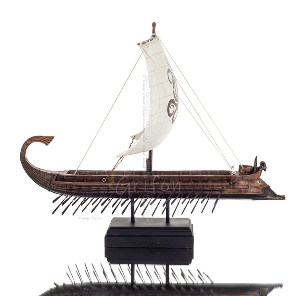 Trier: rowed warship, sailing kraken 35x22x26cm Veronese Bronze Electrolytic Full Body Statue, Ancient Greece Veronese 1 - grifo Trier: rowed warship, sailing kraken 35x22x26cm Veronese Bronze Electrolytic Full Body Statue, Ancient Greece Veronese 1 - grifo