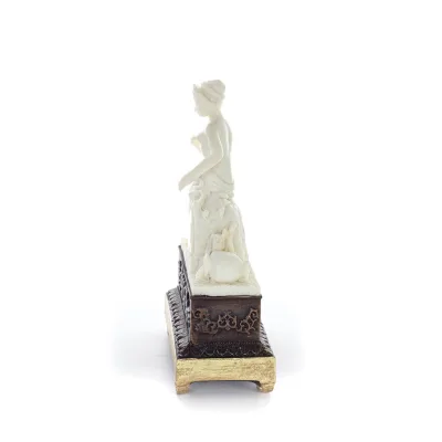 Aphrodite: The Goddess of Love and Beauty in Clockwork 22.5cm Statue, Polyester Alabaster Marble Type, Ancient Greece Alabaster 