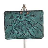 Plattor vÃ¤gghÃ¤ngande hÃ¤star 23x17cm dekorativa med Handgjord finish, vÃ¤ggmonterad Dekorativ keramik 1 - grifon.se 