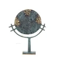 Phaistos Disc: The Unsolved Mystery, 13 cm bronsprydnad, minoisk civilisation, antikens Grekland Brons 1 - grifon.se 