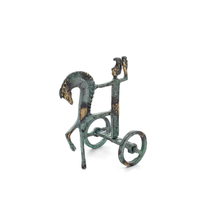 Athena or Athana or Athene: The goddess of wisdom 11cm on a chariot with a helmet and an owl in her hand, full-bodied bronze dec