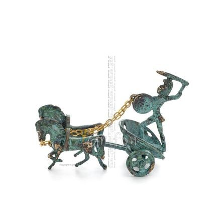 Chariot with Achilles: War Horses or Horse Races and the Invulnerable Warrior 13x10cm Brons Ornament Brons 1 - grifon.se 